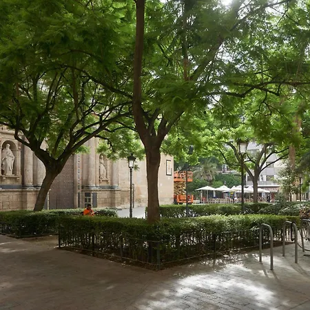 Sunny Cozy Penthouse With A Terrace At Plaza Del Carmen * 瓦伦西亚