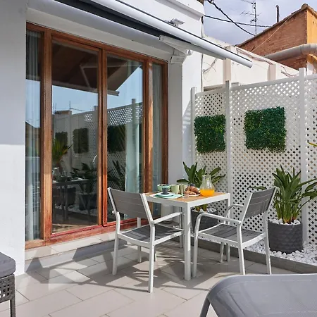 Sunny Cozy Penthouse With A Terrace At Plaza Del Carmen Apartman