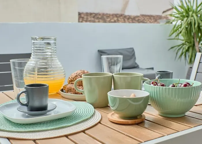 Sunny Cozy Penthouse With A Terrace At Plaza Del Carmen